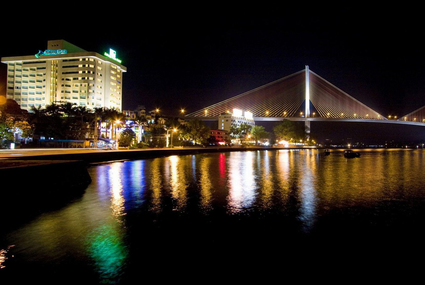Khách sạn Hạ Long Plaza Khách sạn Hạ Long Plaza
